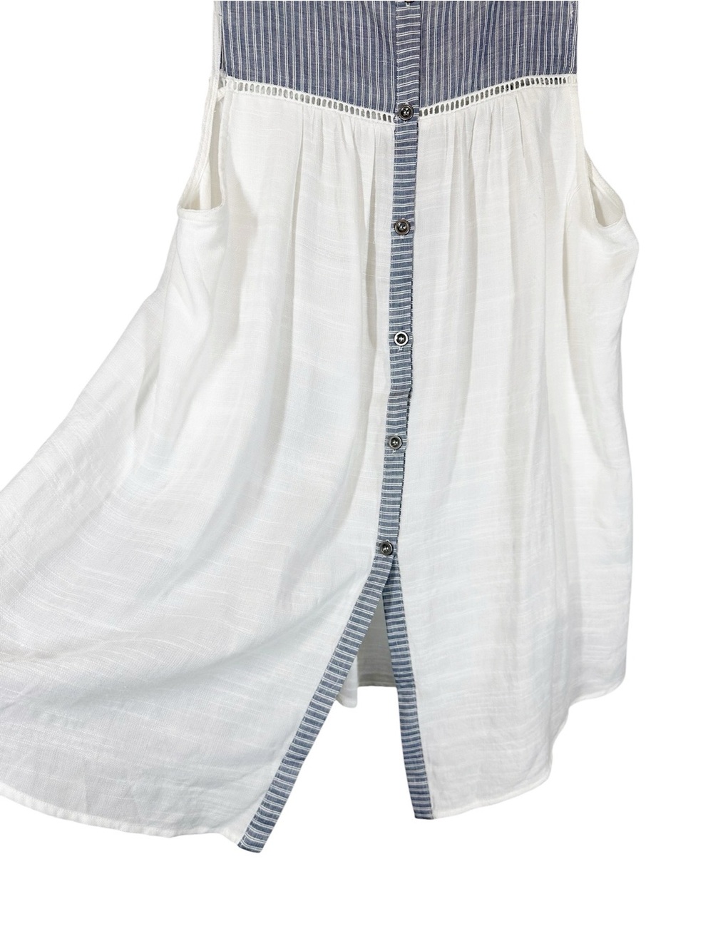 DOE & RAE Women's Medium Sleeveless White Gauze Tunic with Blue Stripe Yoke - Picture 6 of 10